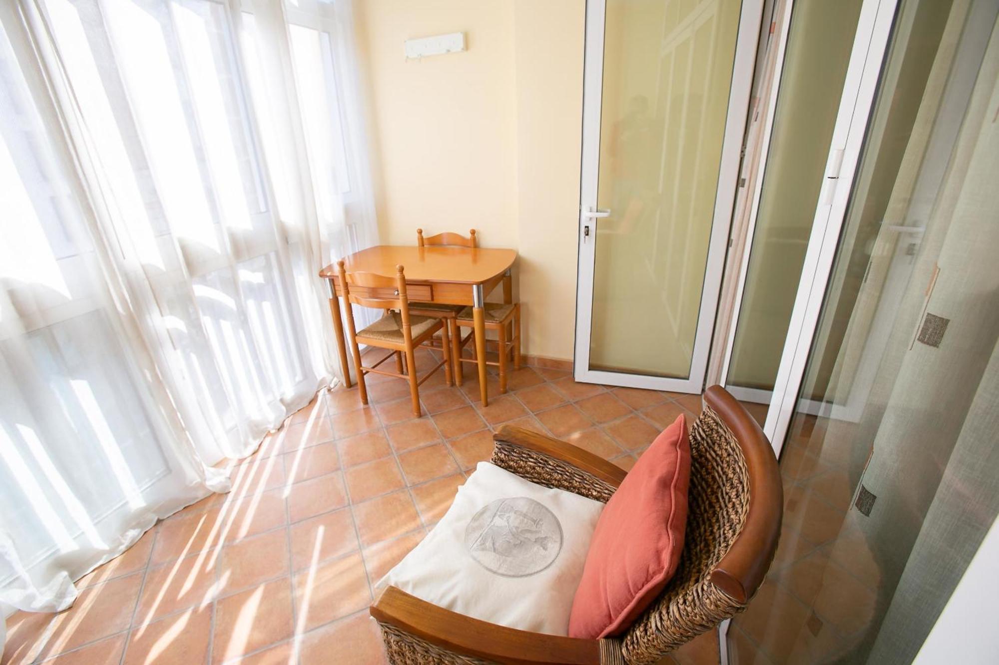 Apartament Amplio Piso En El Centro De *